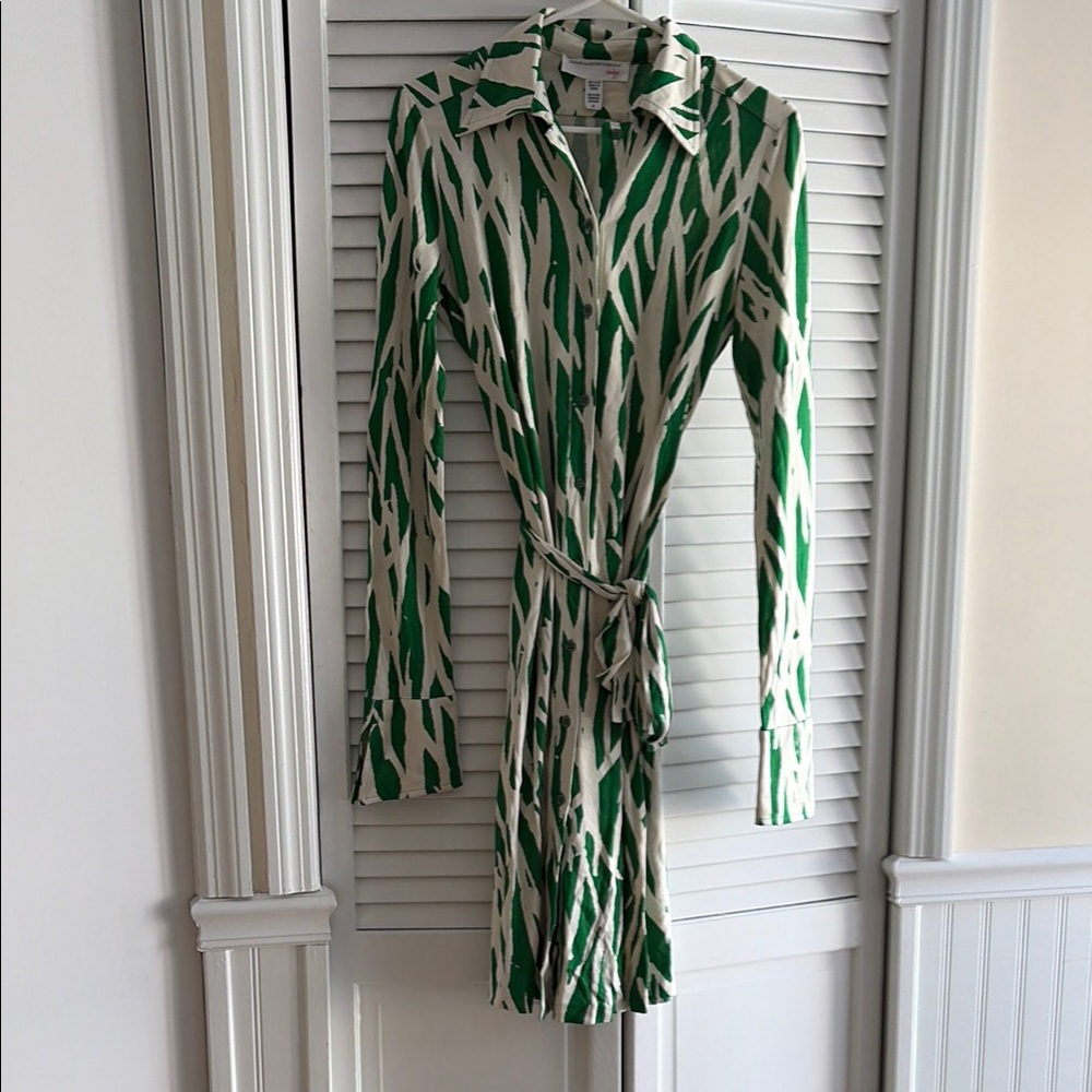 Diane Von Furstenberg , Vintage Green and White Long Sleeve Dress